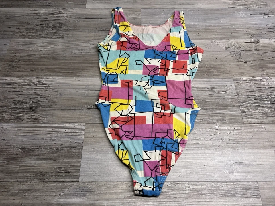 Traje de baño Marika vintage años 80 90 corte alto retro colorido geométrico para mujer talla mediana Foto 2 de 4