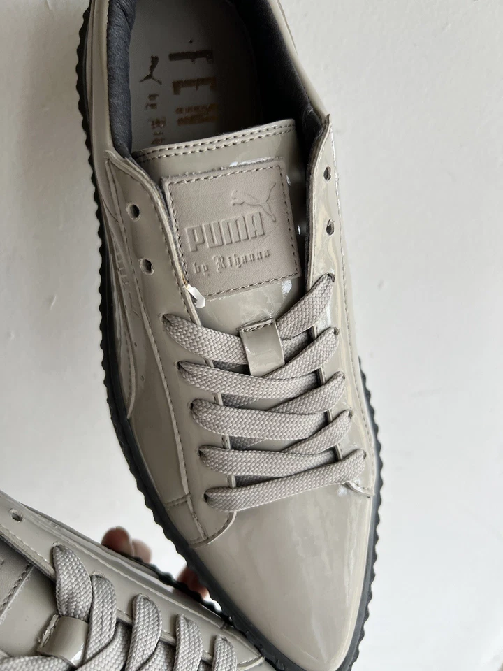 Puma Fenty por Rihanna Pointy Creeper Patente Paloma Gris 36627002 W Talla 8 Nuevo en Caja Foto 2 de 4