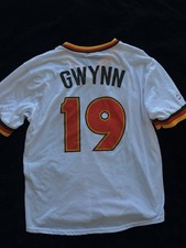 Tony Gwynn Cards and Memorabilia Guide 25