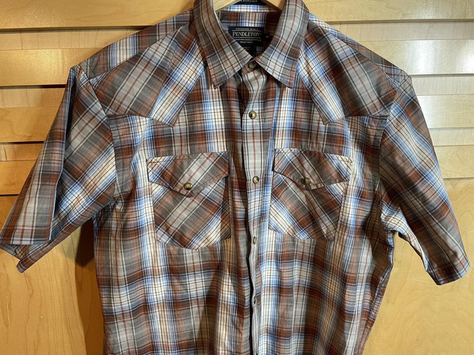 Pendleton Men’s Frontier Snaps/Button Down Short … - image 2