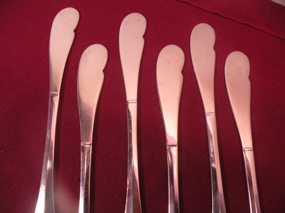 Juego de 6 Esparcidores de Mantequilla Oneida Community Inoxidable FLAUTA REAL 6 1/4" Foto 2 de 4