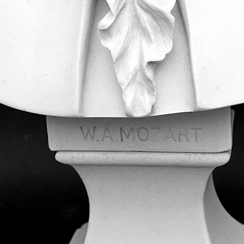 MOZART MARBLE BUST / SCULPTURE MADE IN THE UK 11.5" 3kg ......Read description - Picture 6 of 9