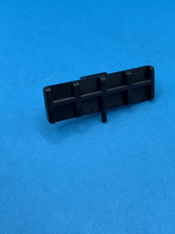 Rocker Panel Ground Effects Moulding Clips for Ford MUSTANG (Bag of 10 ...