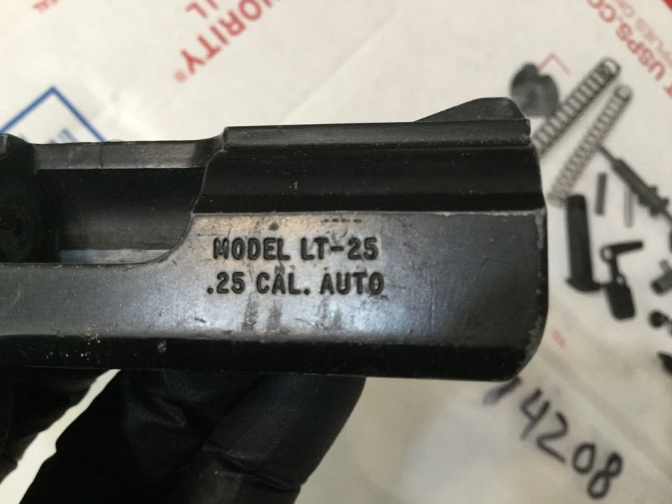 Lote de piezas Lorcin LT-25 25 acp - piezas de reconstrucción / reparación 54657 Foto 4 de 4