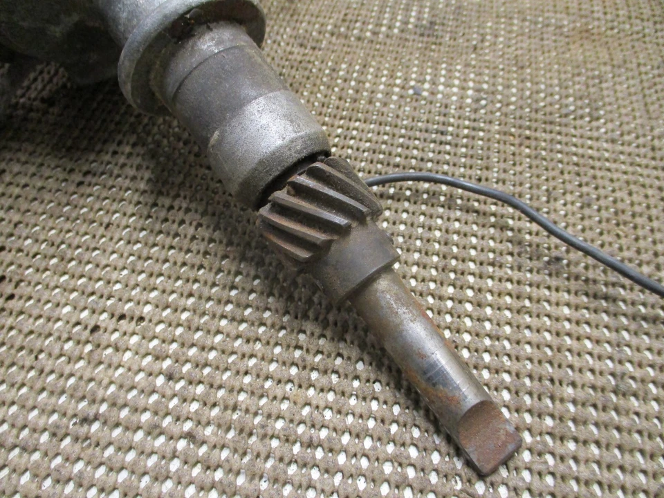 1962-70 Chevrolet Chevelle Nova Chevy II 194 230 6 Cylinder Distributor 1110464 - Image 2 of 4