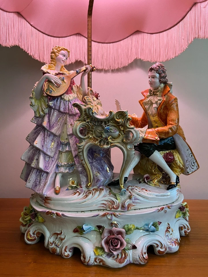Lámpara de mesa vintage Capodimonte enorme figura de cerámica de D. Polo Uiato, 44" de alto Foto 2 de 4