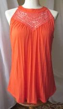 BY DESIGN BLOUSE SLEEVELESS CORAL LACE LARGE SOFT TOP BEAUTIFUL