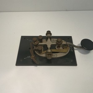Émetteur Radio Morse WWII N°48 – Clé Et Casque – Pour Pièces Ou Réparation – Sonetronics