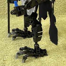 LEGO Bionicle VEZON Figure Only From Set # 8764 but w/ CUSTOM REPLACEMENT CAPE