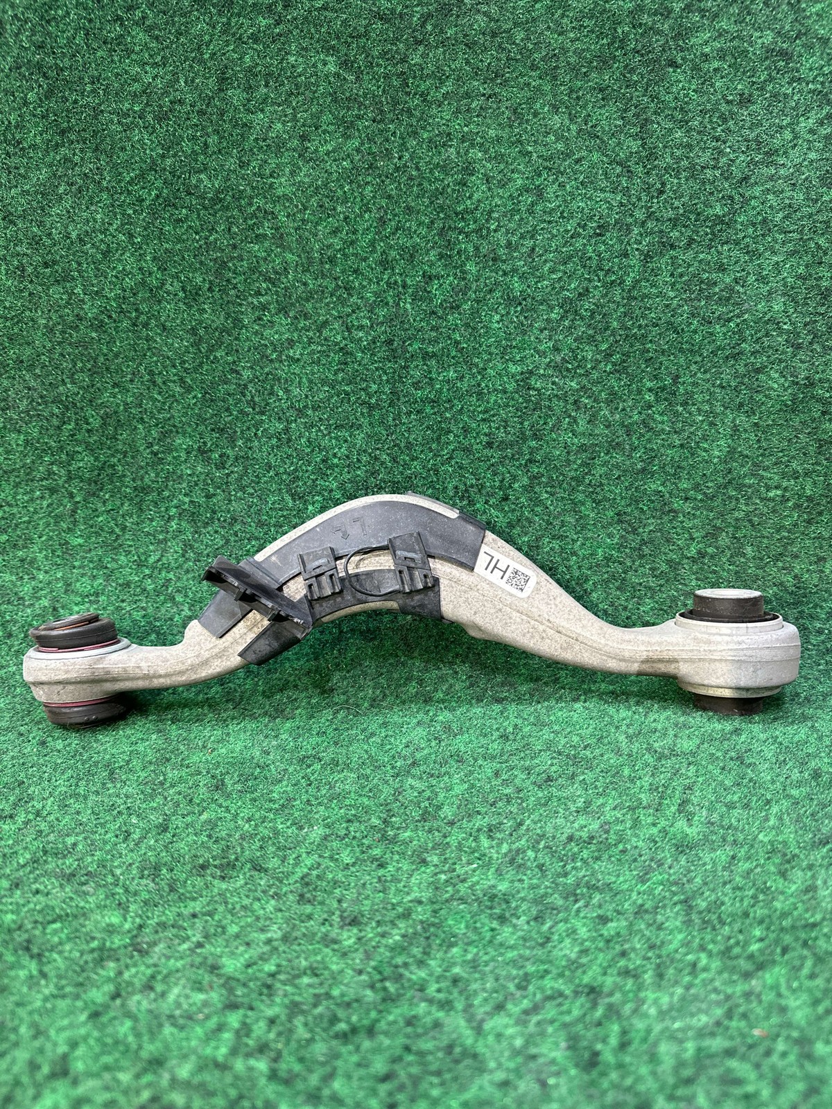 2017-2022 Bmw 740i Rear Left Wishbone Control Arm Oem 33326883339