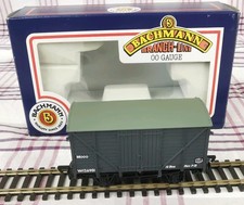 Bachmann OO Gauge 33-701 12 Ton Mogo Van BR Grey, VGC Boxed.
