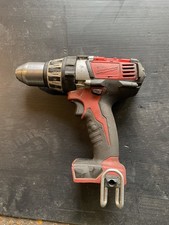 Trapano combinato compatto senza fili Milwaukee C18PD 18V ricambi o riparazione nudi 