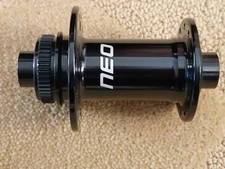 Stan's Neo front hub, 12mm thru axle, Center lock, new