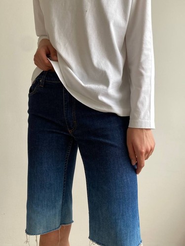 ACNE STUDIOS DENIM BERMUDA SHORTS FLEX DEGRADE RAW HEM LOW WAIST 28/32