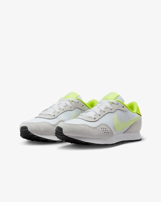 Nike MD Valiant Size 6Y Summit White Volt CN8558 017 New
