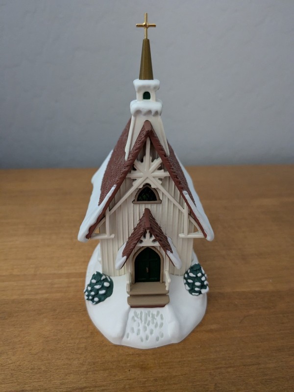 Hallmark Keepsake Christmas Tree Ornament- 1999 Colonial Church