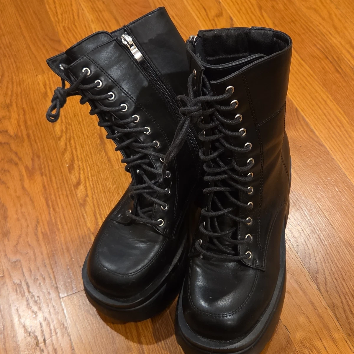 Combat High (3-3.9 in) Heel Height Ankle Boots for Women for  display picture 3