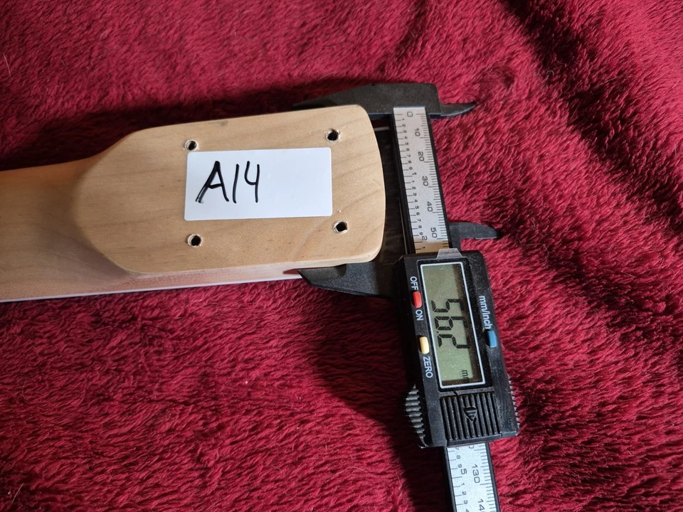 Cuello de guitarra Jackson 24 trastes incrustaciones de aleta de tiburón para Dinky King V Rhoads Warrior Foto 2 de 4