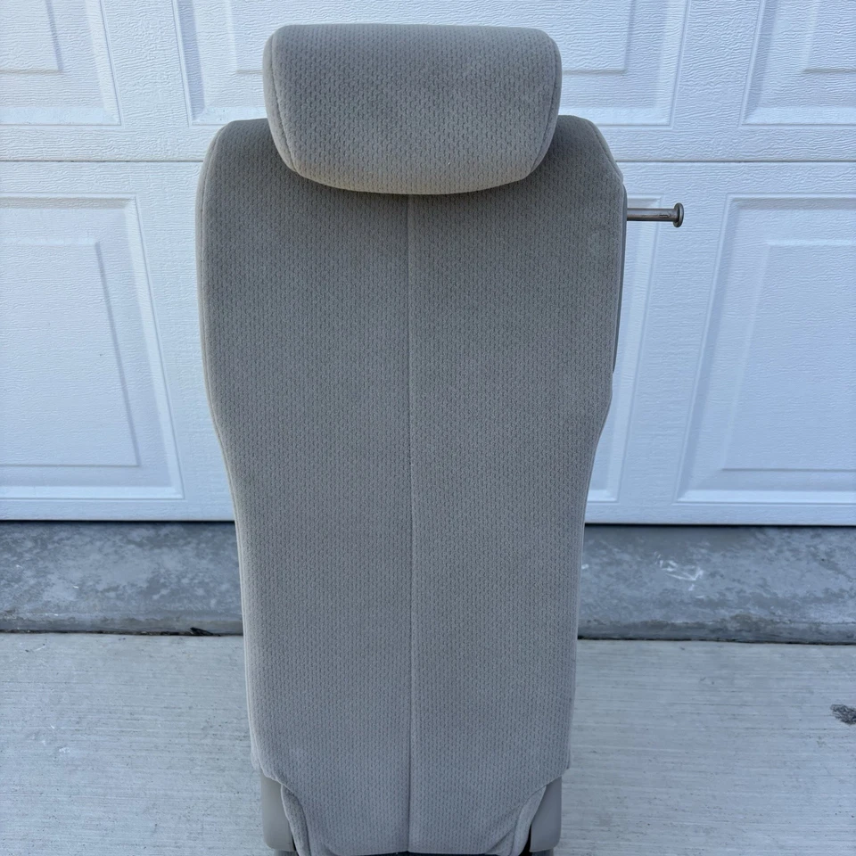 Toyota Sienna 2011-2020 segunda fila asiento de salto medio tela tostada 7910108060 OEM Foto 3 de 4