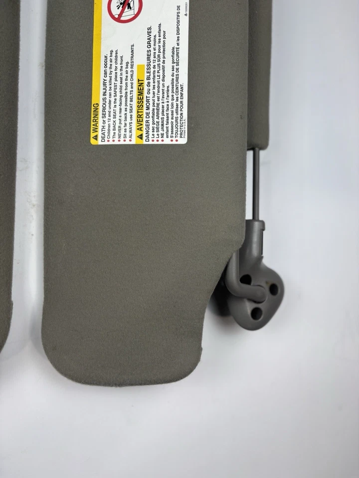 03-07 Chevy GMC Silverado Sierra Tahoe Suburban Yukon Juego de parasol OEM Foto 4 de 4