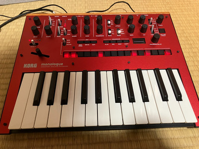Korg Monologue Red Monophonic Analogue Synthesizer 25 keys Used