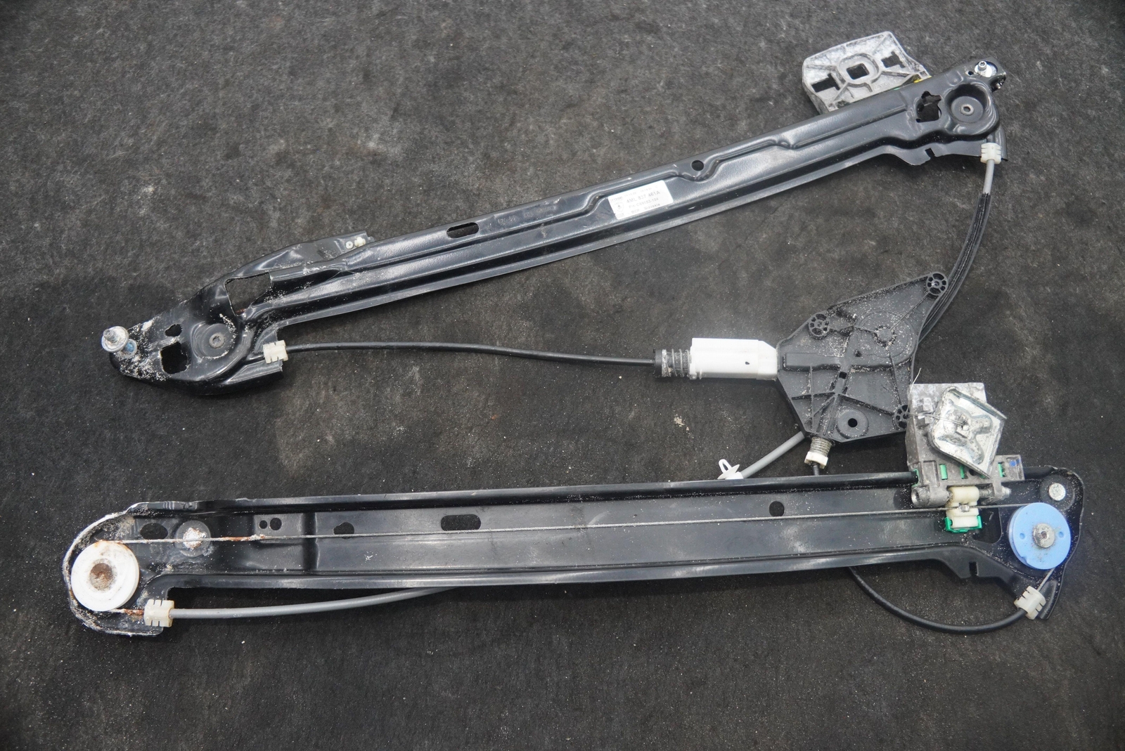 Front Left Driver Door Window Regulator 4ML837461A OEM Lamborghini Urus 2018-24