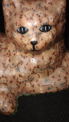 Vintage Cat Figurine - Floral Pattern - Very Sharp