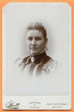 Quincy, IL, Portrait of a Young Woman, by Scott, circa 1895