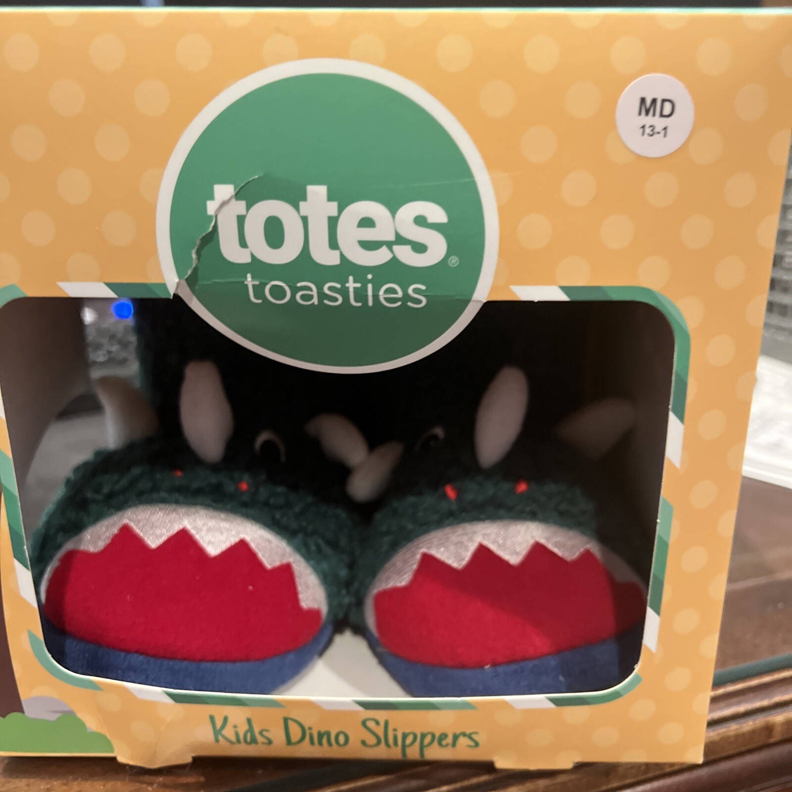 SAOLA Totes Toasties: Pantofole per bambini Dino Boot. Suola in gomma. Piccolo 13 1 verde nuovo con scatola.