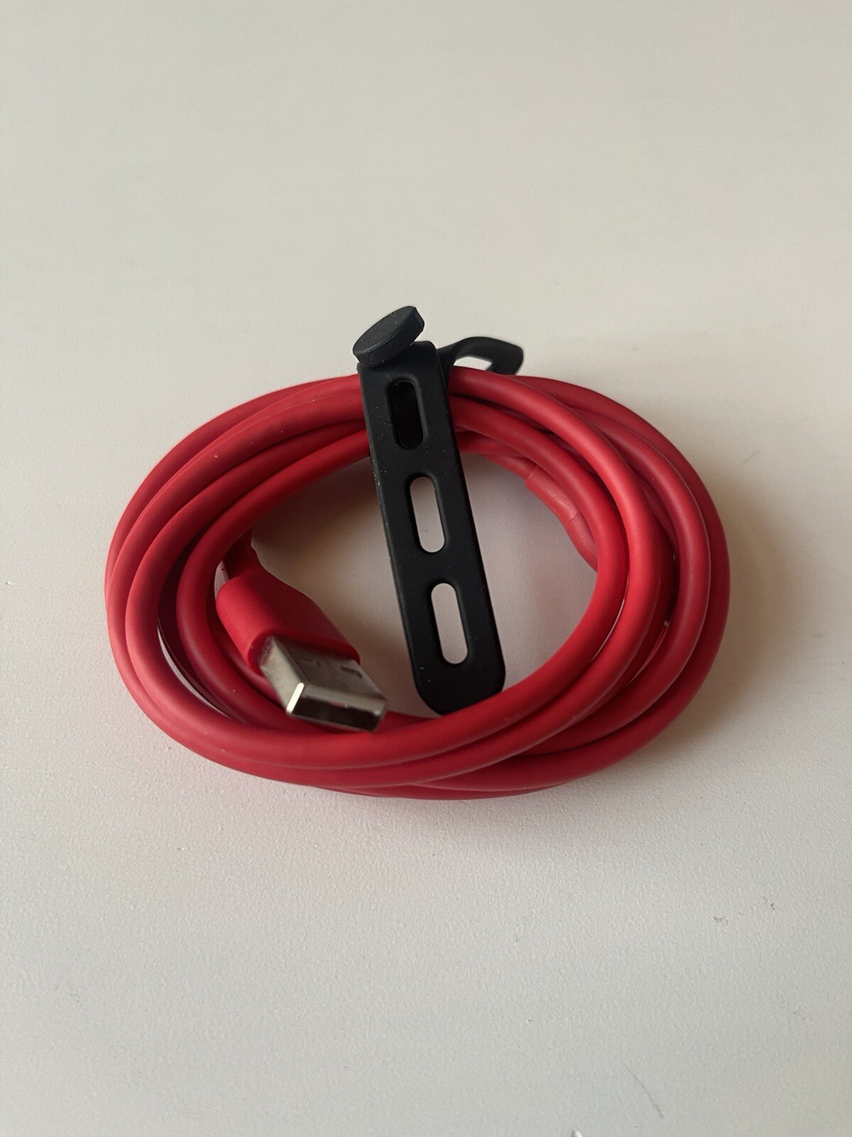 Anker Lightning Cable 6ft RED. MFi-Certified Charging Cord-image