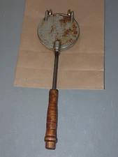 Vitantonio Pizzelle Iron No. 5, Wood Handles, 5"