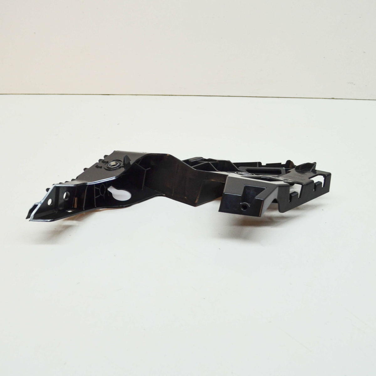 NEW VOLKSWAGEN GOLF MK8 CD1 FRONT LEFT BUMPER BRACKET