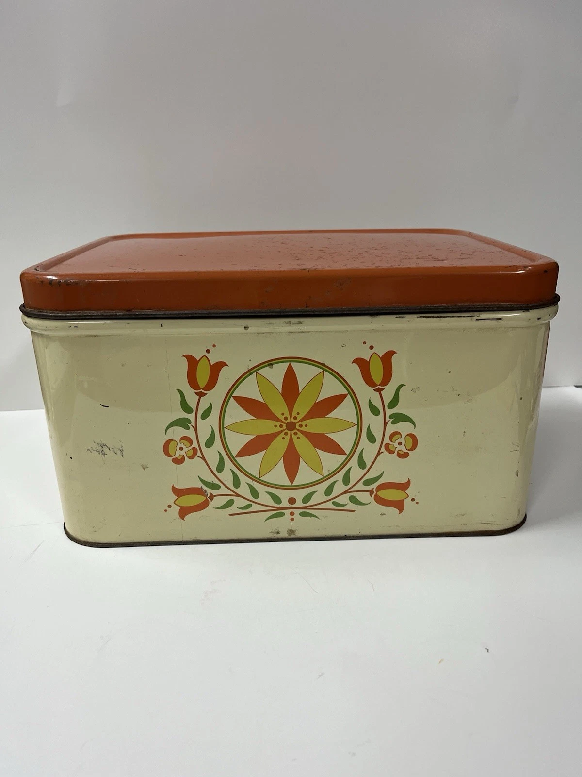 VTG Decoware 1950s Metal Bread Box
Opens in a new window or tab