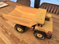 TONKA TURBO DIESEL VINTAGE DUMP TRUCK XMB-975 PRESSED STEEL
