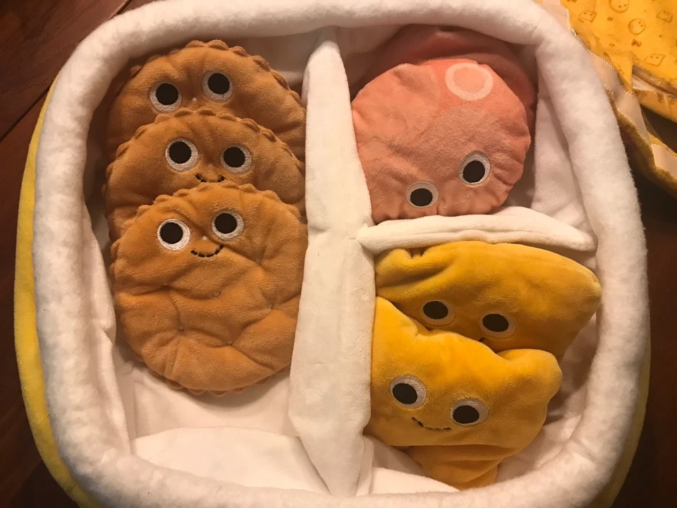 Yummy World YumYumables Ham and Cheese with Crackers Kid Robot Lunch Plush Toy - Image 2 of 4