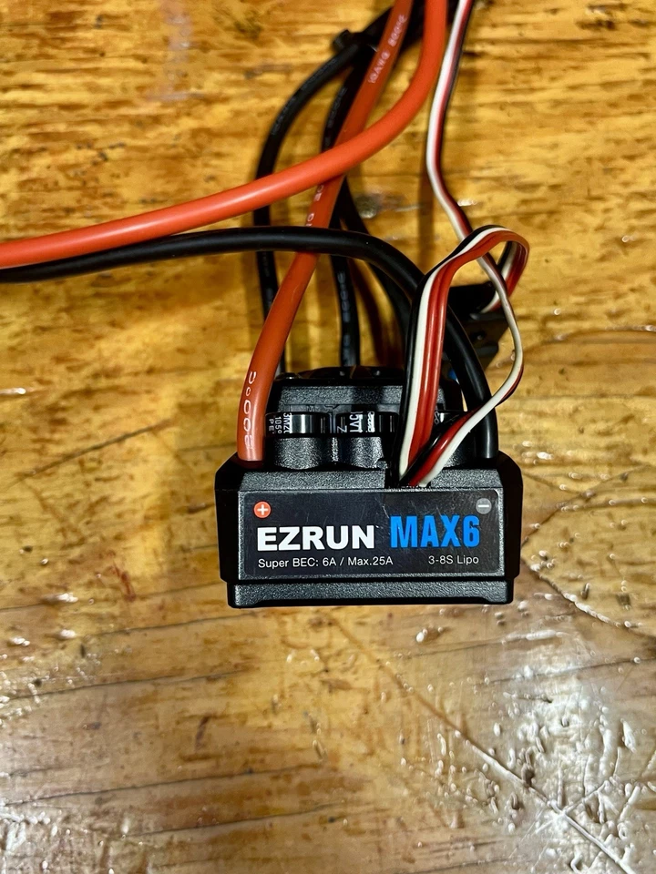 Hobbywing EZRun MAX6 G1 1/6 Waterproof Sensorless Brushless ESC ( 3-8S) - Image 1 of 4