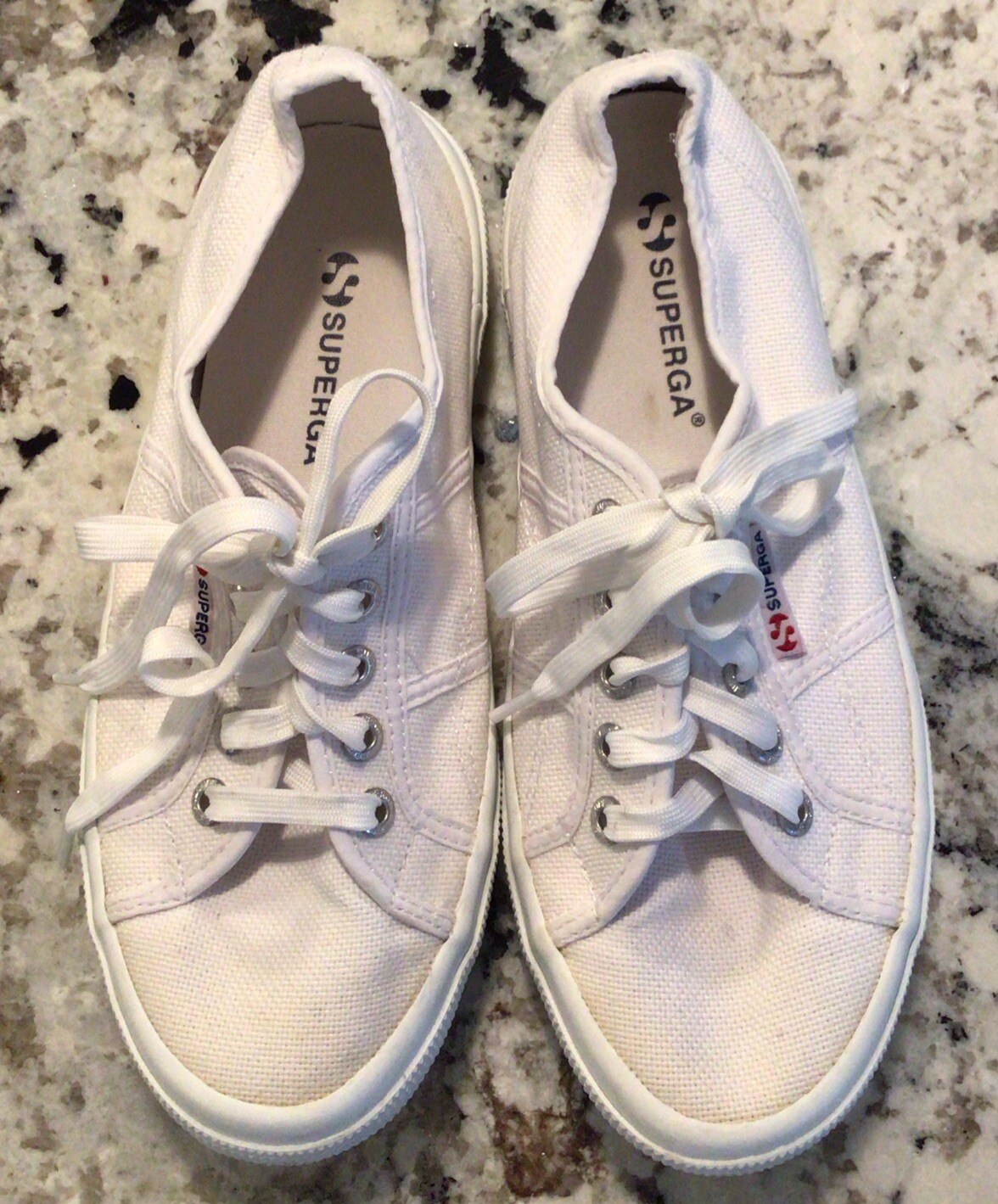 SAOLA Sneaker Superga donna punta rotonda suola in gomma US 7 37 5 EURO ottime condizioni