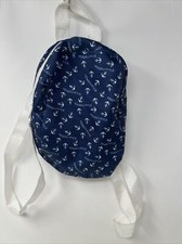 Mini Mochila Kendall + Kylie, Azul Marino con Anclas Blancas, Náuticas