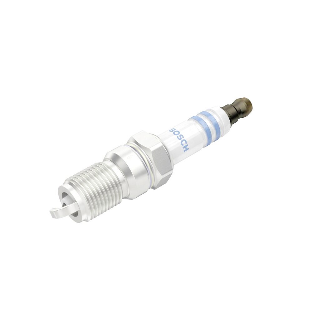 BOSCH Spark Plug For FORD C-Max Focus II MAZDA 3 6 VOLVO S40 02-15 0242240620