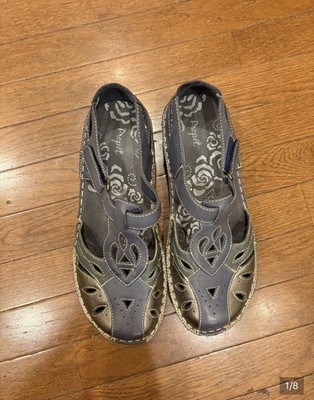 Propet Leather Comfort Shoes Women s Size 11 Cutout Slip On W Strap. 