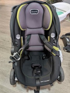 Evenflo Shyft DualRide  Infant Seat and Stroller Combo With Base For Vehicle