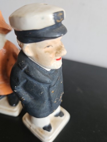 Vintage ceramic fishermen salt and pepper shakers. - Picture 6 of 7