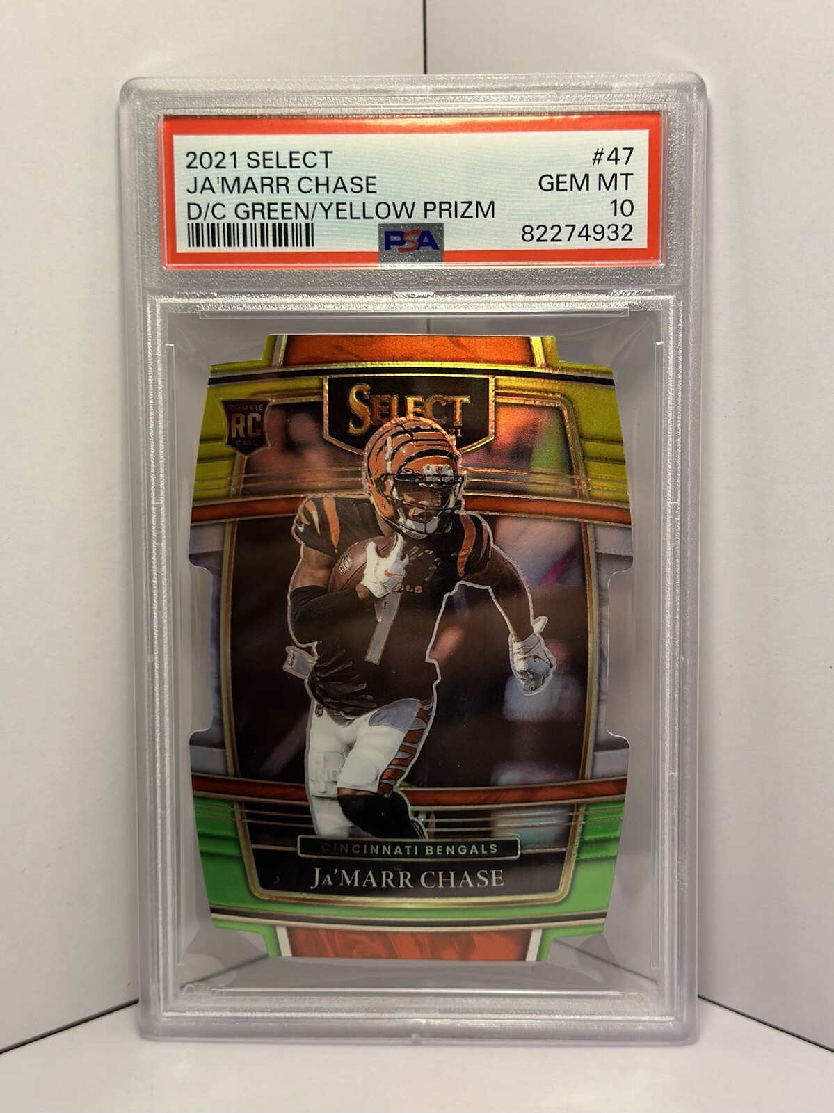 2021 Panini Select Ja’Marr Chase Green & Yellow Prizm Die-Cut #47 PSA 10