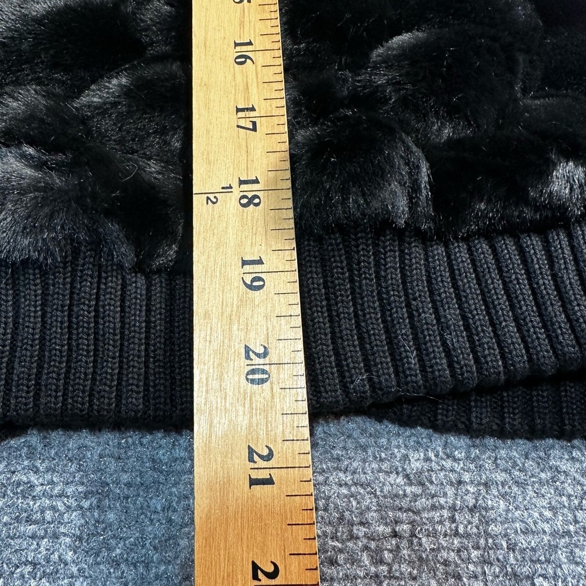 Lisa International Sweater Womens Small Black Faux Fur Button Up