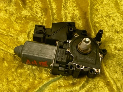 AUDI A4 / B5 Fensterhebermotor VL vorne links - 8D0959801D - Original / RS4 S4