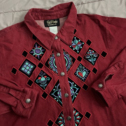 Bob Mackie Wearable Art besticktes geknöpftes Hemd Shacket Damengröße 1X rot Denim