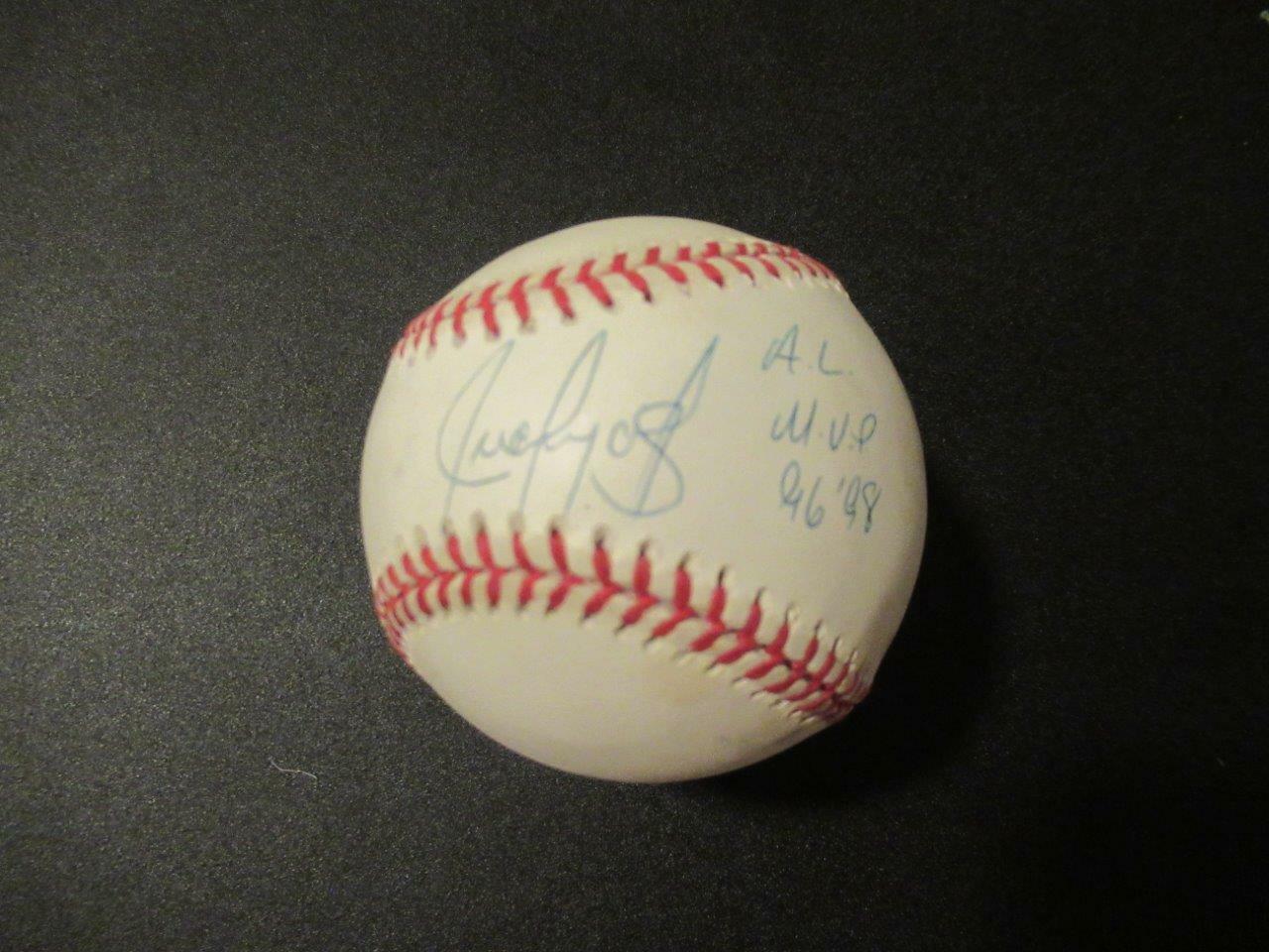 Juan Gonzalez (AL MVP '96 '98) Signed Baseball Autograph Auto PSA/DNA AI58410