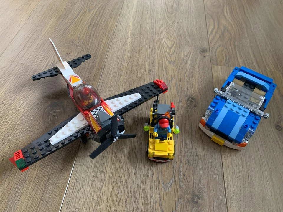 LEGO City 60019 Stunt Plane, photo 1 of 5