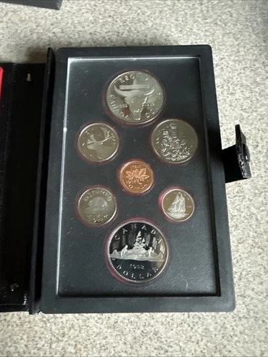 1982 ROYAL CANADIAN MINT  7 COIN PROOF SET DOUBLE DOLLAR SILVER CANADA WITH CASE