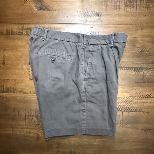 Abercrombie and Fitch graue plissierte Herrenshorts vorne Größe 30 mit 6" Schrittlänge - Bild 3 von 4